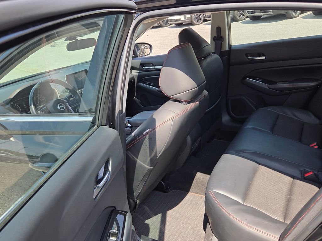 Used 2025 Nissan Altima 2.5 SR image 7