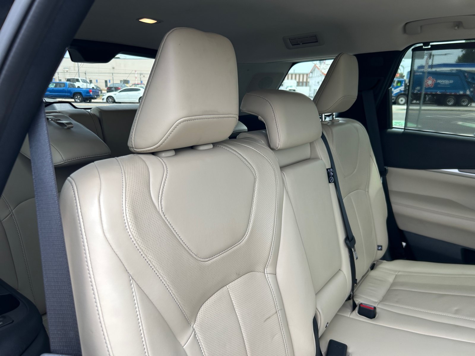 Used 2023 INFINITI QX60 Luxe w/ Vision Package FWD image 22