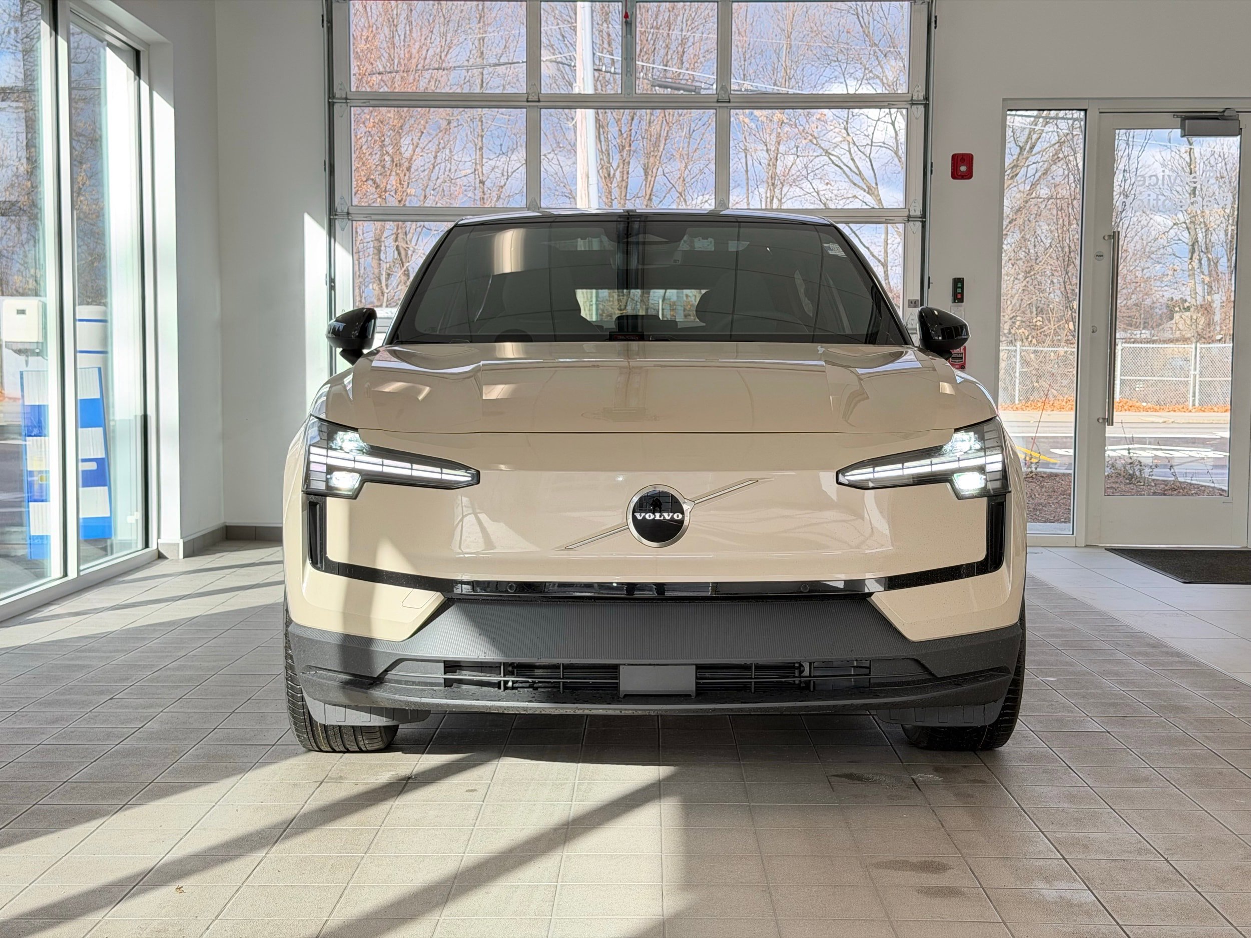 New 2026 Volvo EX30 Plus w/ Protection Package Premier AWD/4WD image 3