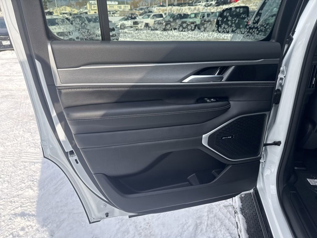 New 2026 Jeep Grand Wagoneer Limited image 24