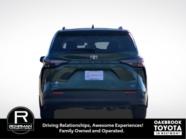 New 2026 Toyota Sienna XLE FWD image 6