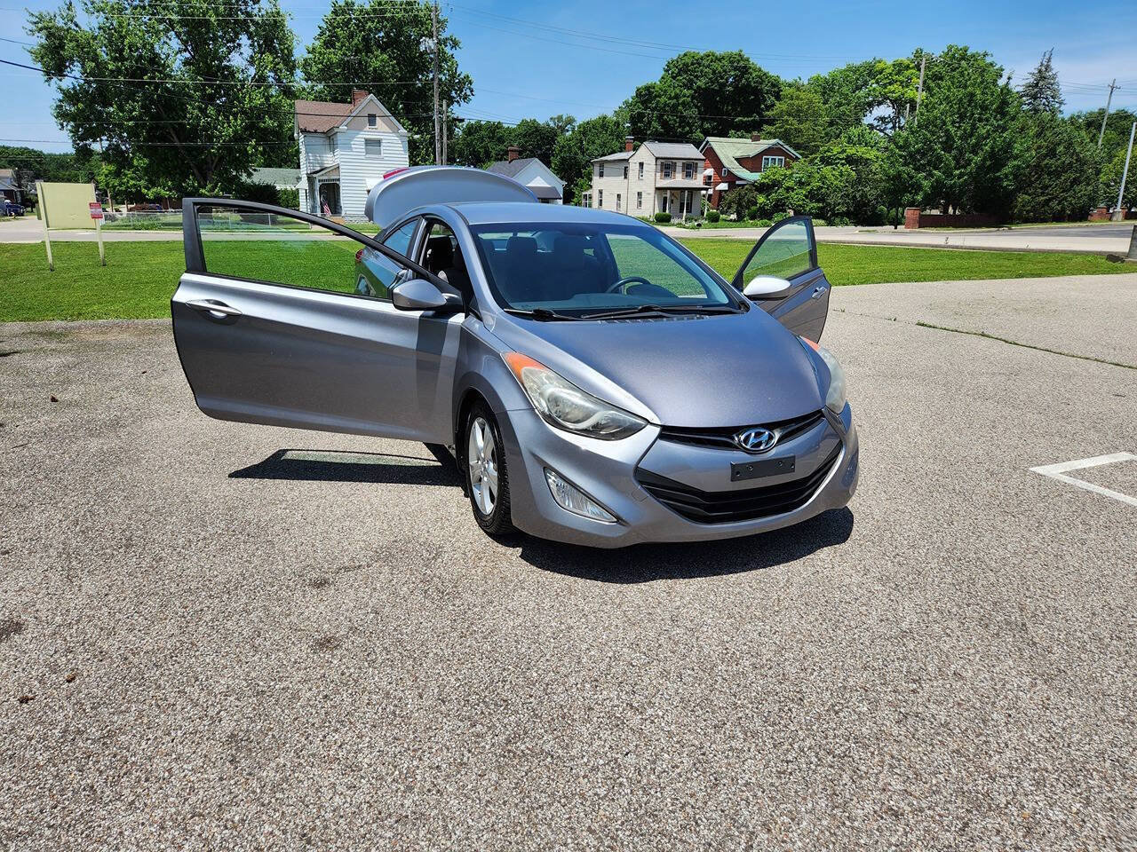 Used 2013 Hyundai Elantra FWD image 21