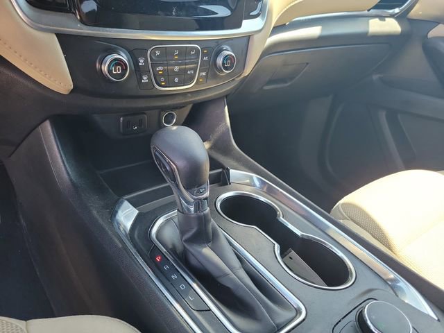 Used 2022 Chevrolet Traverse LS FWD image 31