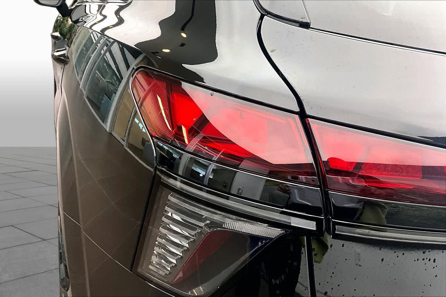 New 2026 Audi Q3 quattro 2.0T AWD/4WD image 14