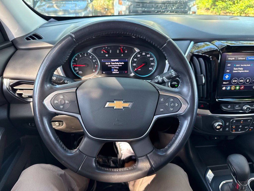 Used 2021 Chevrolet Traverse LT FWD image 22