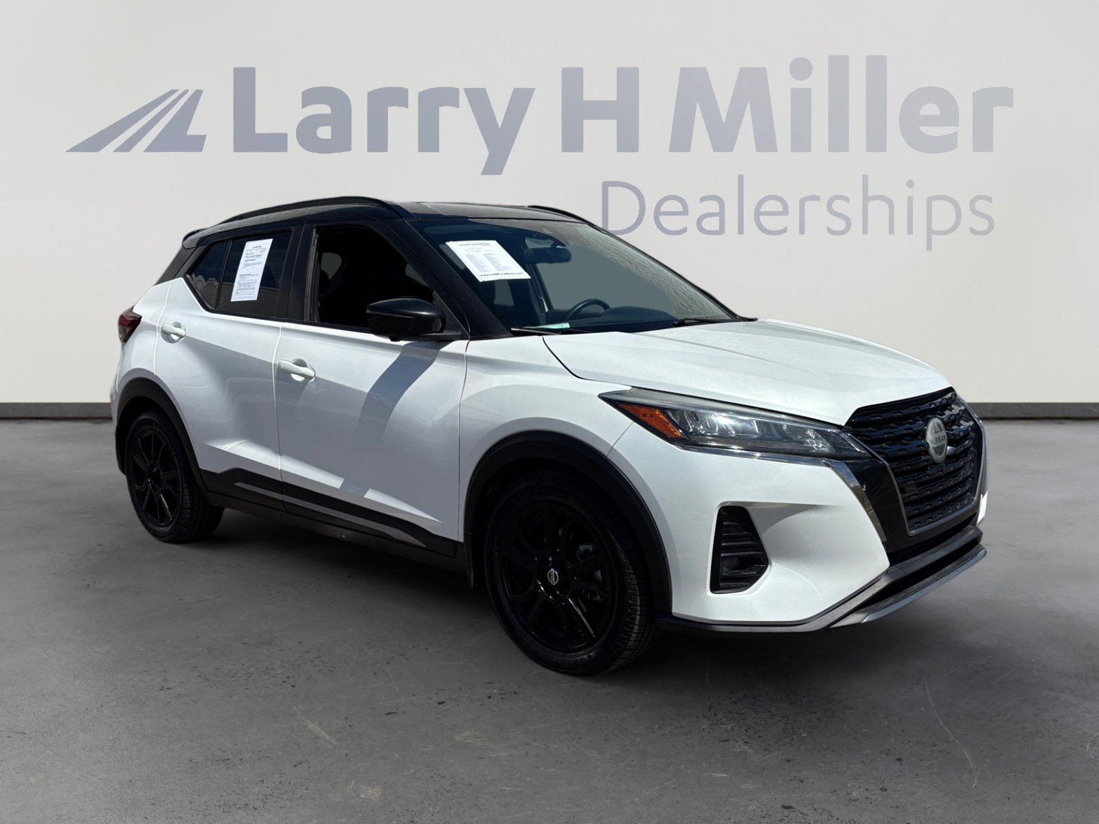 Used 2021 Nissan Kicks SR FWD image 7