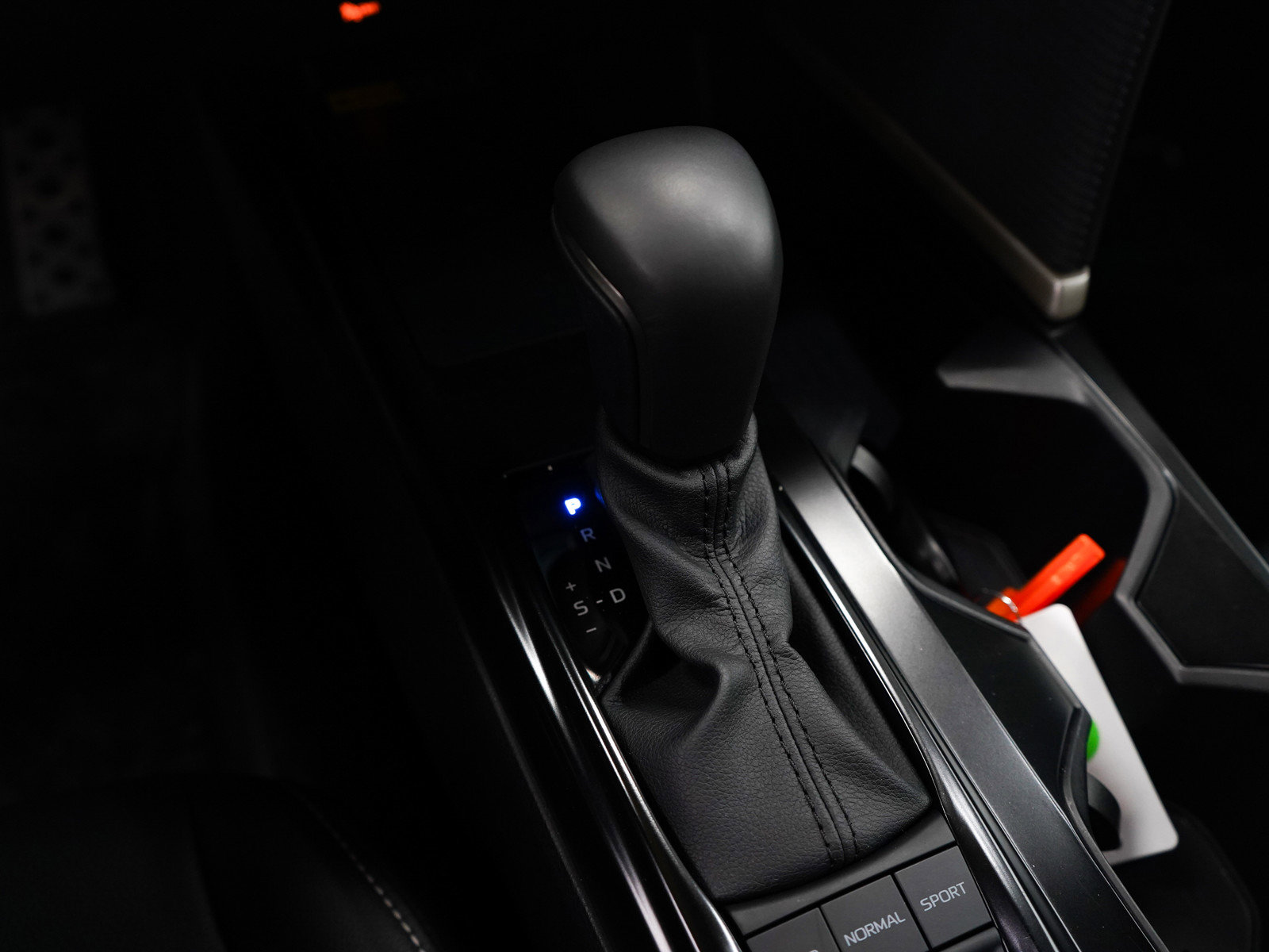 Used 2025 Toyota Camry SE image 20