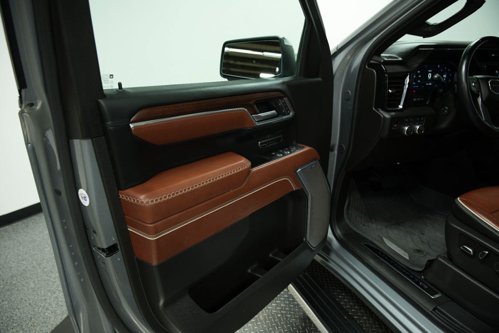 Certified 2025 GMC Sierra 1500 Denali Ultimate AWD/4WD image 41