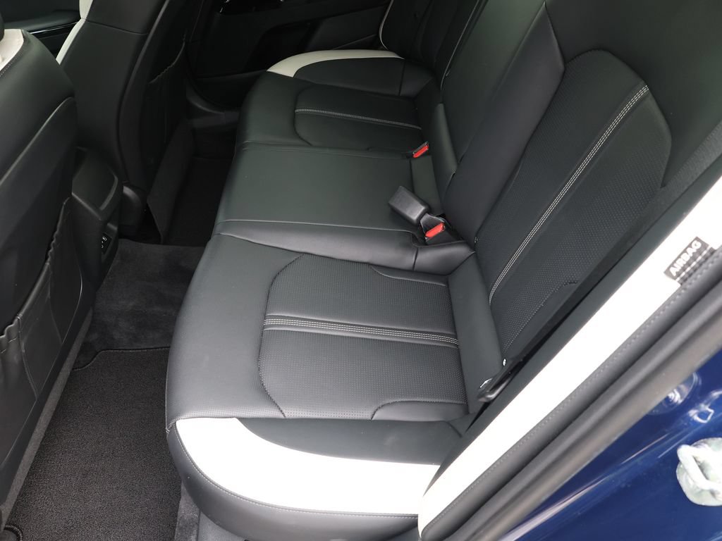 Used 2025 Kia K5 GT-Line w/ GT-Line Premium Package FWD image 18