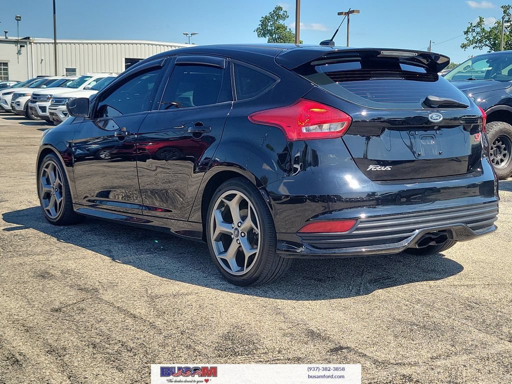 Used 2018 Ford Focus ST FWD image 3