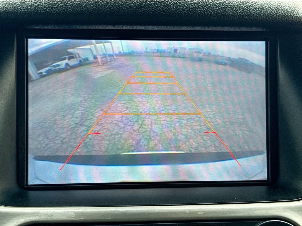 Used 2015 GMC Yukon SLE RWD image 13