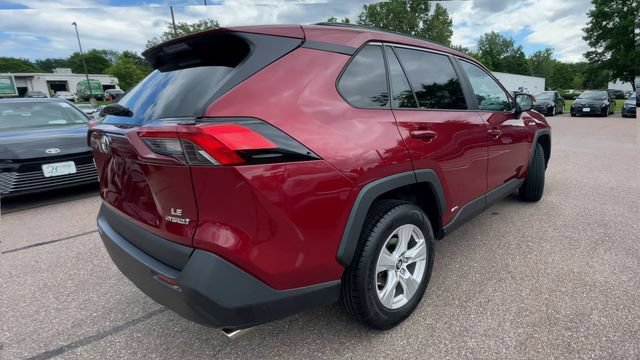 Certified 2020 Toyota RAV4 LE AWD/4WD image 2