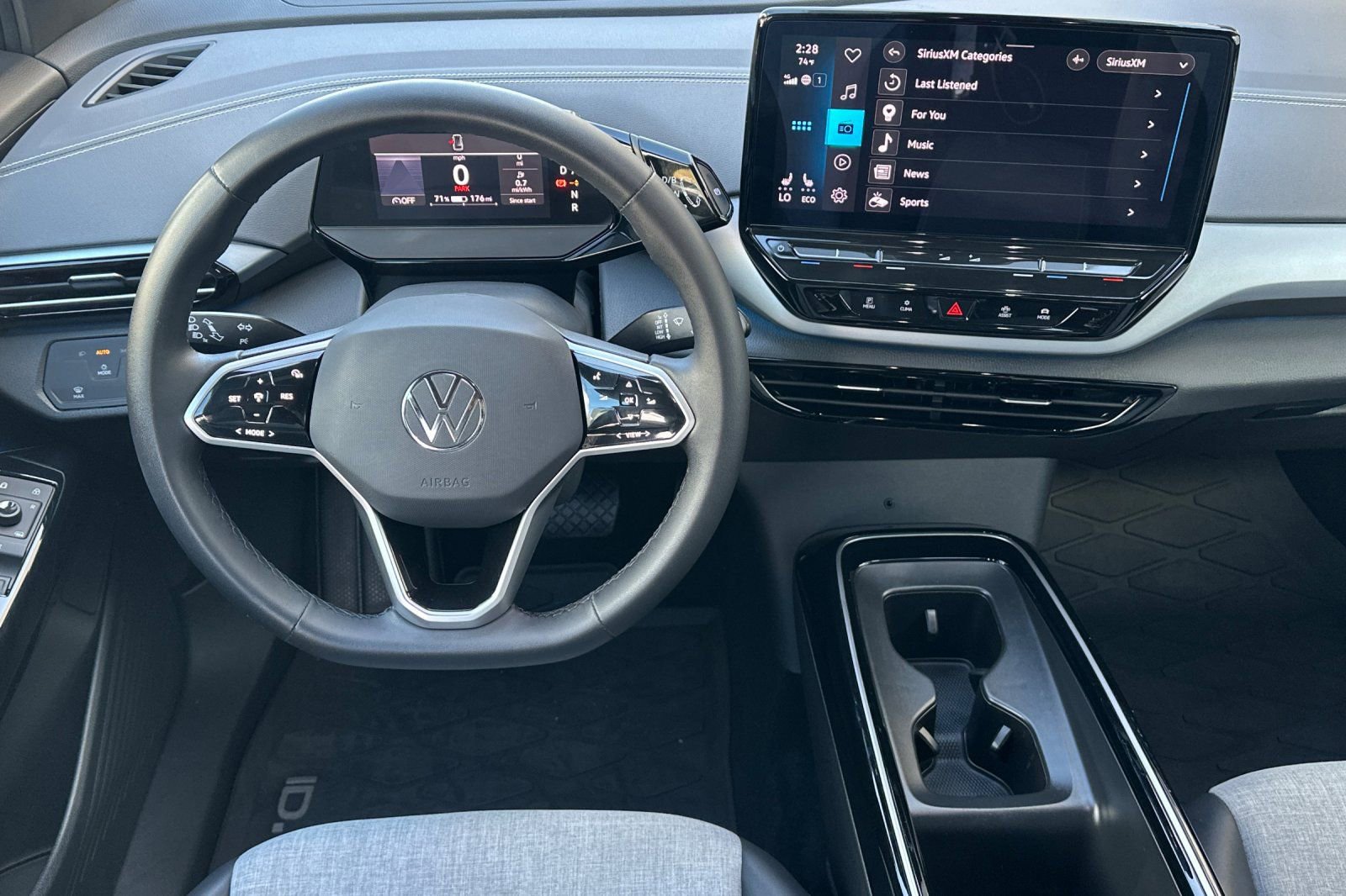 Used 2023 Volkswagen ID.4 Pro image 14