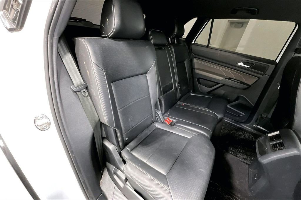 Used 2021 Volkswagen Atlas Cross Sport SE FWD image 35