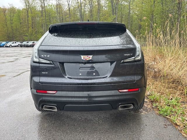 Used 2023 Cadillac XT4 Sport AWD/4WD image 4