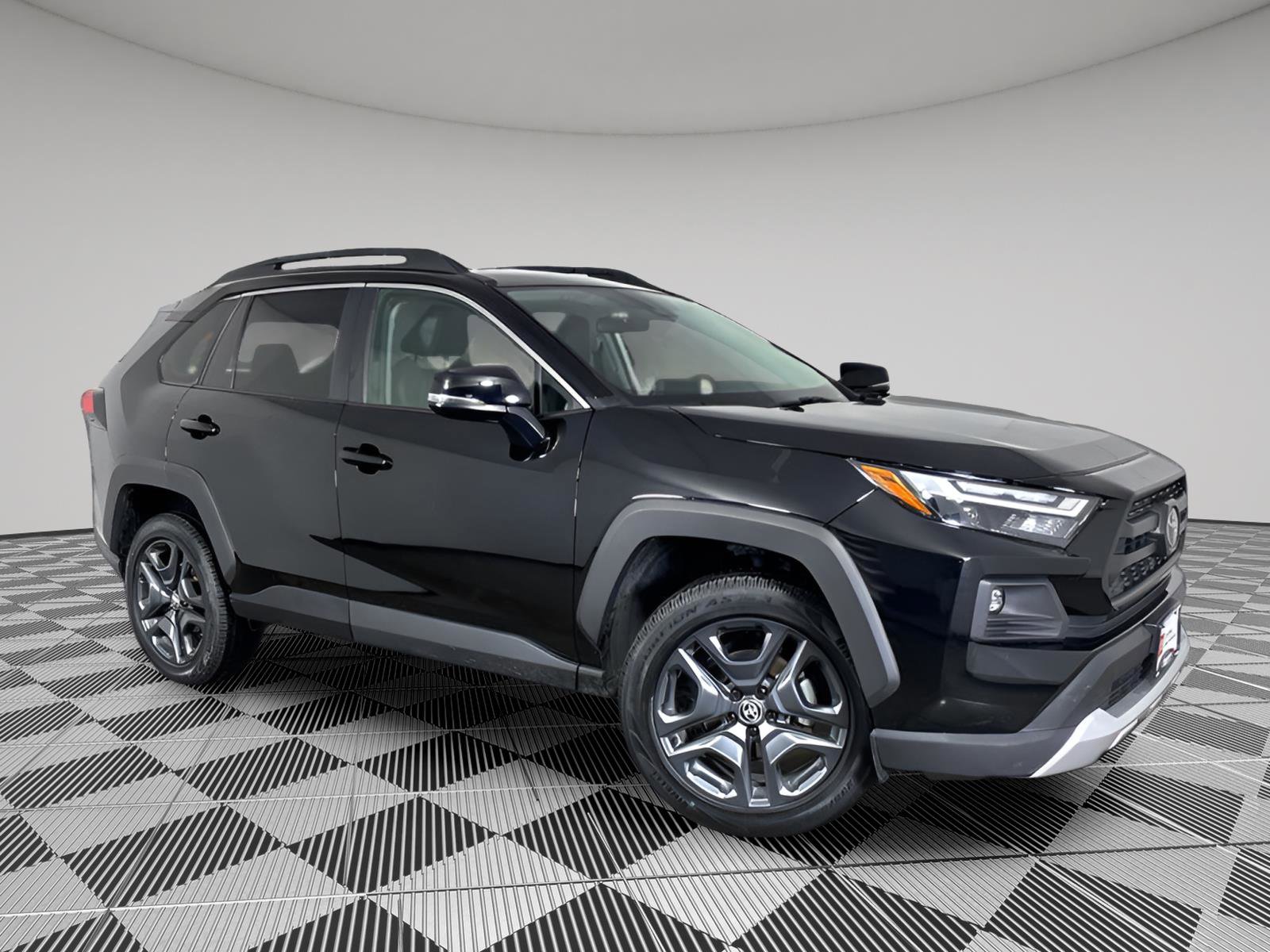 Used 2024 Toyota RAV4 Adventure image 1
