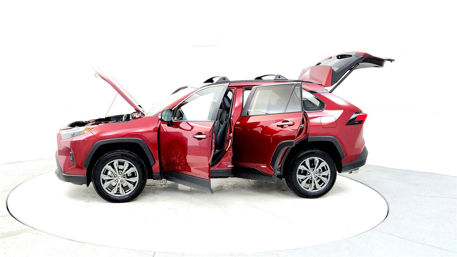Used 2024 Toyota RAV4 Limited image 10