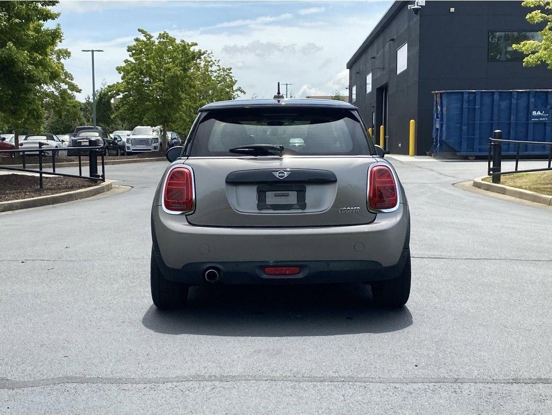 Used 2020 MINI Cooper 2-Door Hardtop FWD image 16