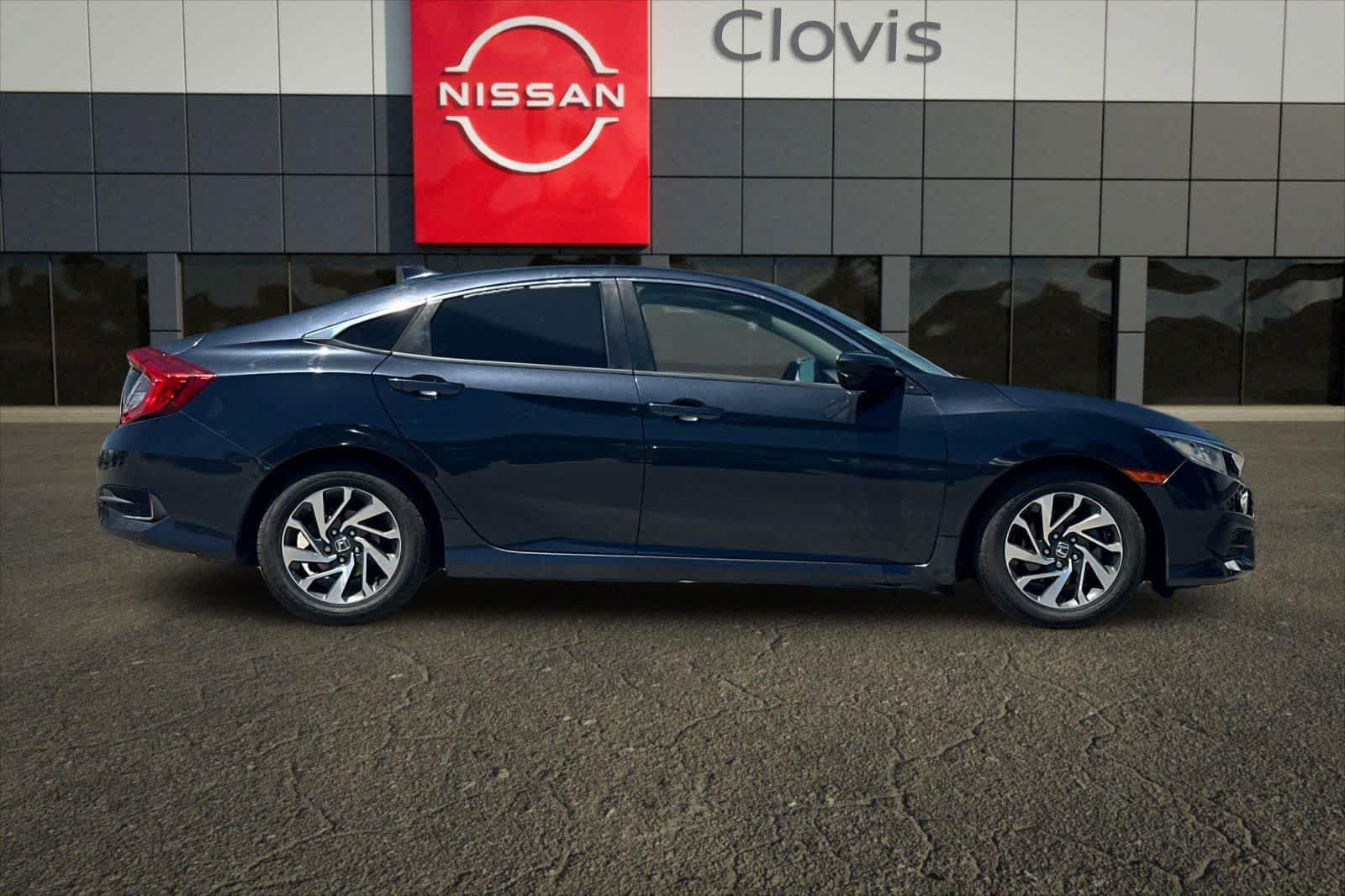 Used 2018 Honda Civic EX image 9