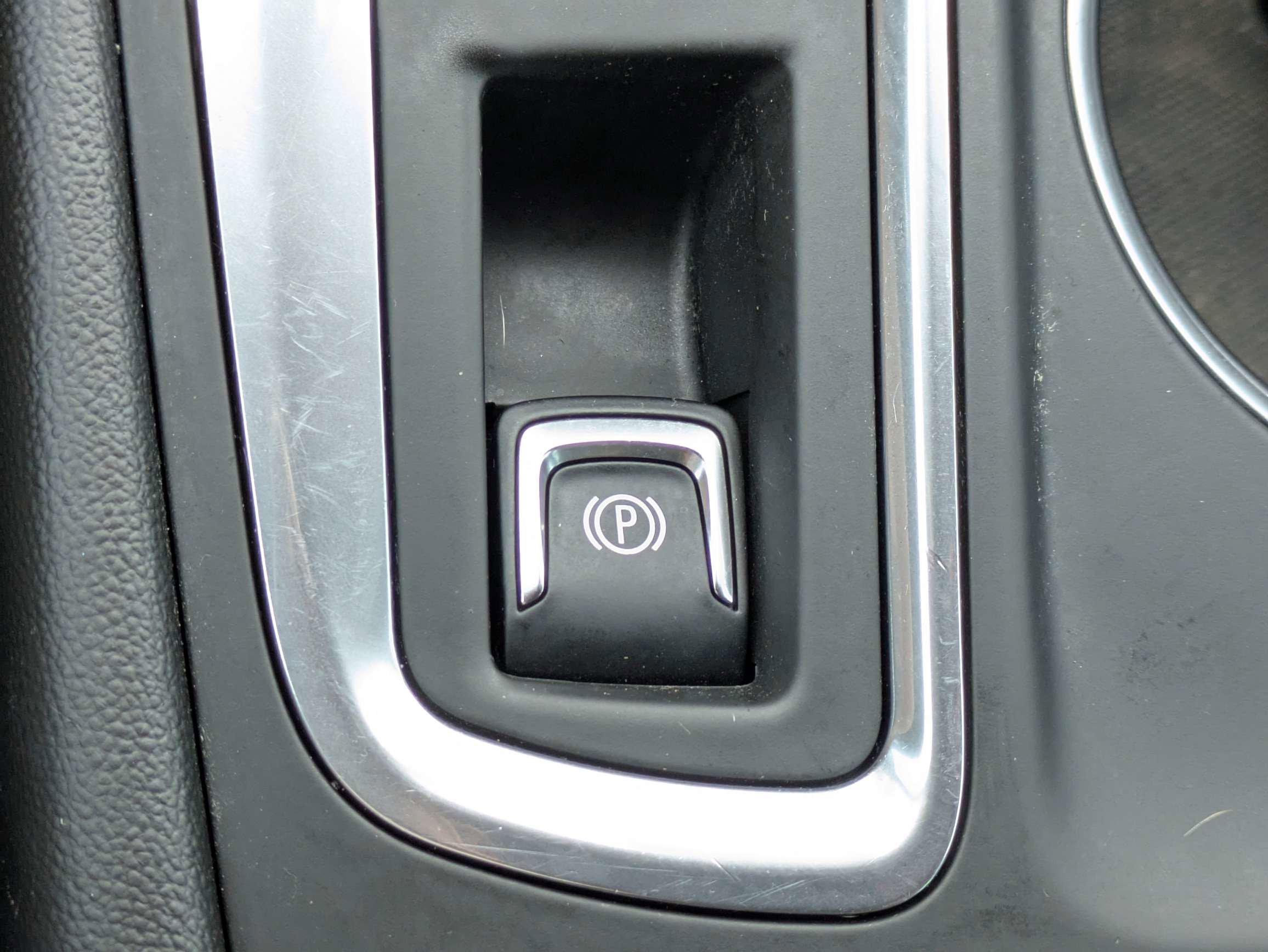 Used 2022 Chevrolet Equinox LS w/ LPO, Floor Liner Package FWD image 26