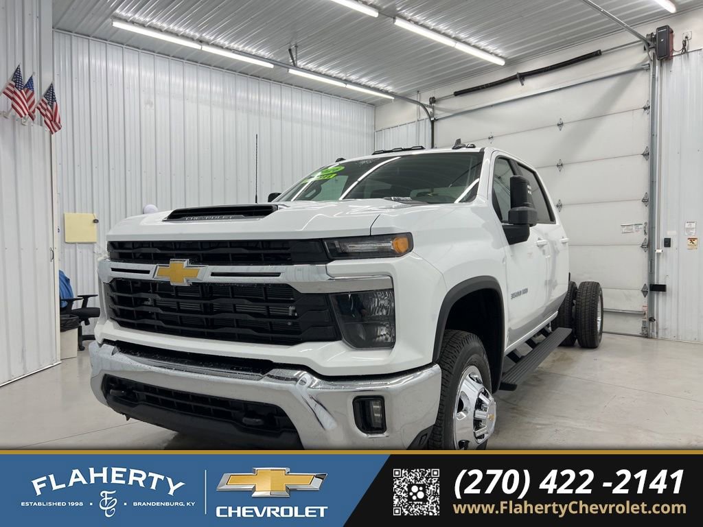 New 2026 Chevrolet Silverado 3500 LT image 6