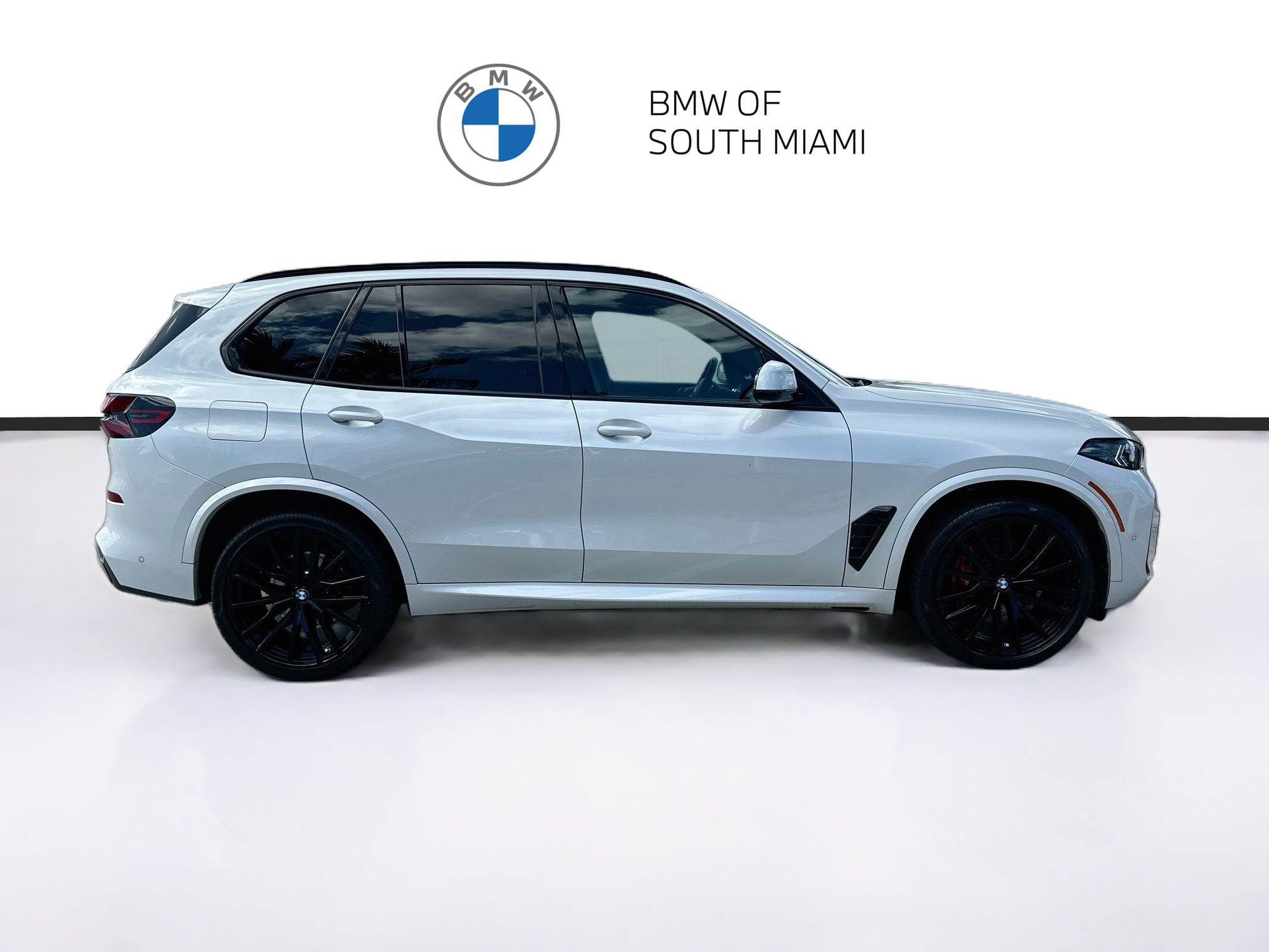 Certified 2024 BMW X5 sDrive40i w/ M Sport Package RWD image 8