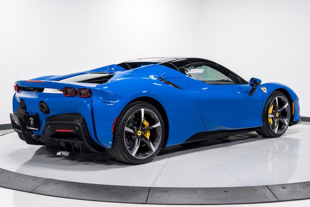 Used 2024 Ferrari SF90 Spider image 35