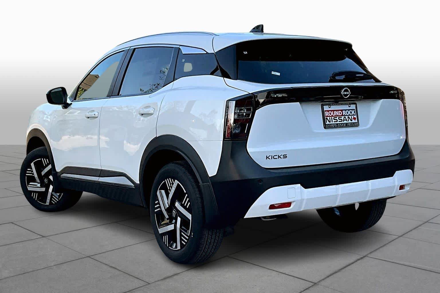 New 2026 Nissan Kicks SV image 7
