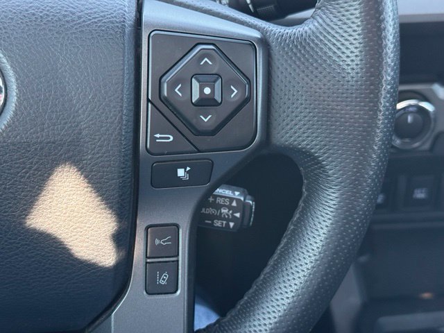 Used 2020 Toyota Tacoma TRD Off-Road w/ TRD Premium Off Road Package AWD/4WD image 30