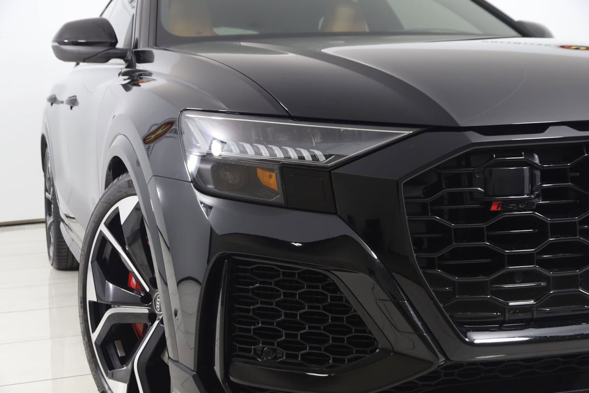 Used 2023 Audi RS Q8 w/ Black Optic Package AWD/4WD image 21