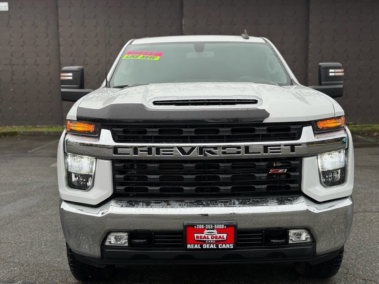 Used 2021 Chevrolet Silverado 2500 LT w/ Convenience Package image 3
