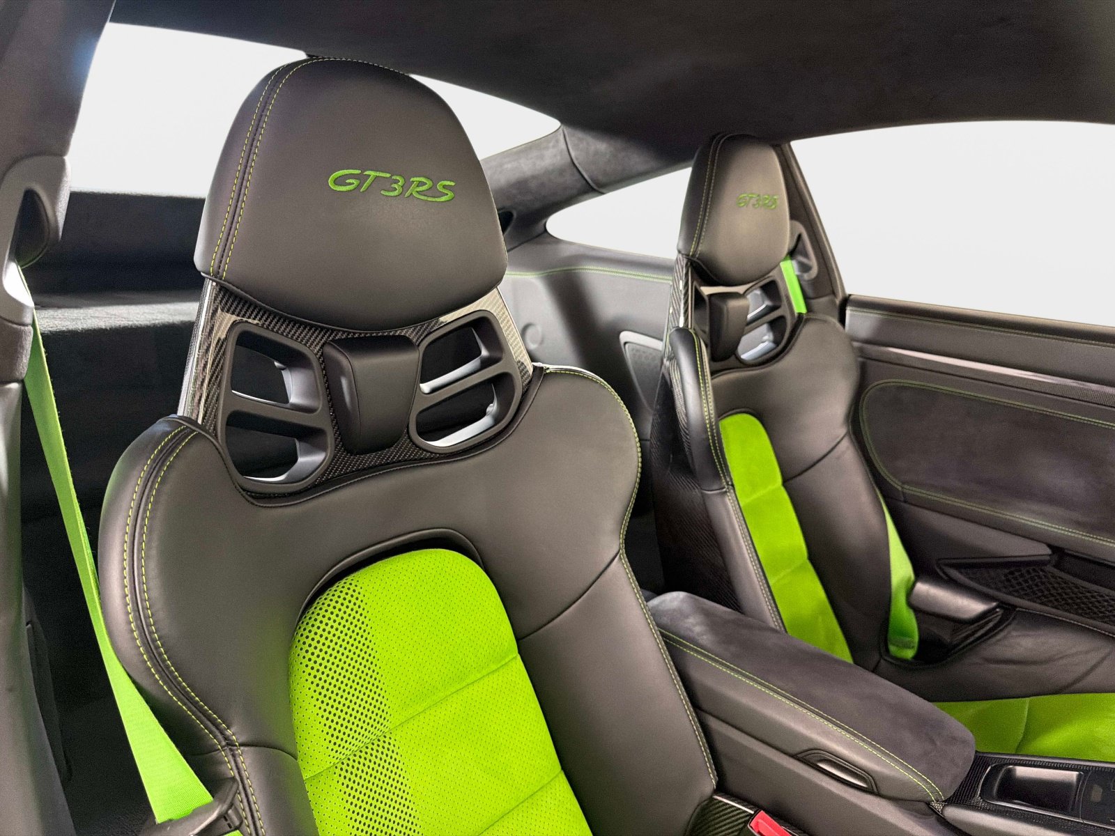 Used 2019 Porsche 911 GT3 RS RWD image 30