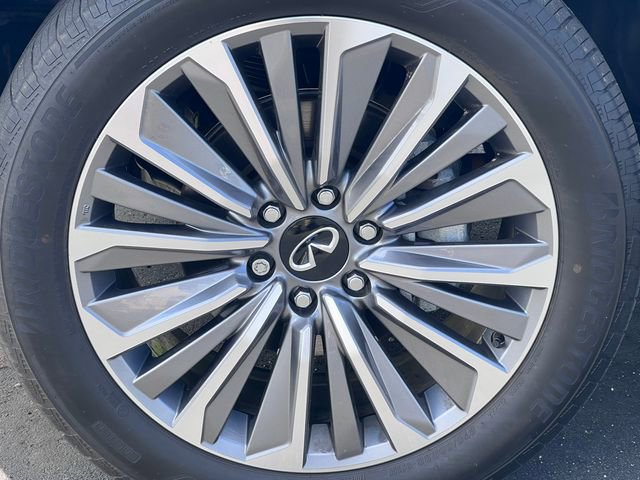 Used 2025 INFINITI QX80 Luxe w/ Cargo Package AWD/4WD image 9
