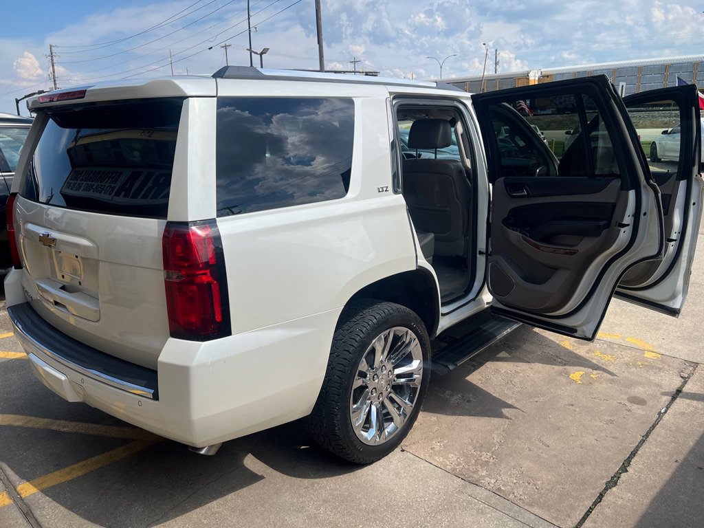 Used 2015 Chevrolet Tahoe LTZ RWD image 12