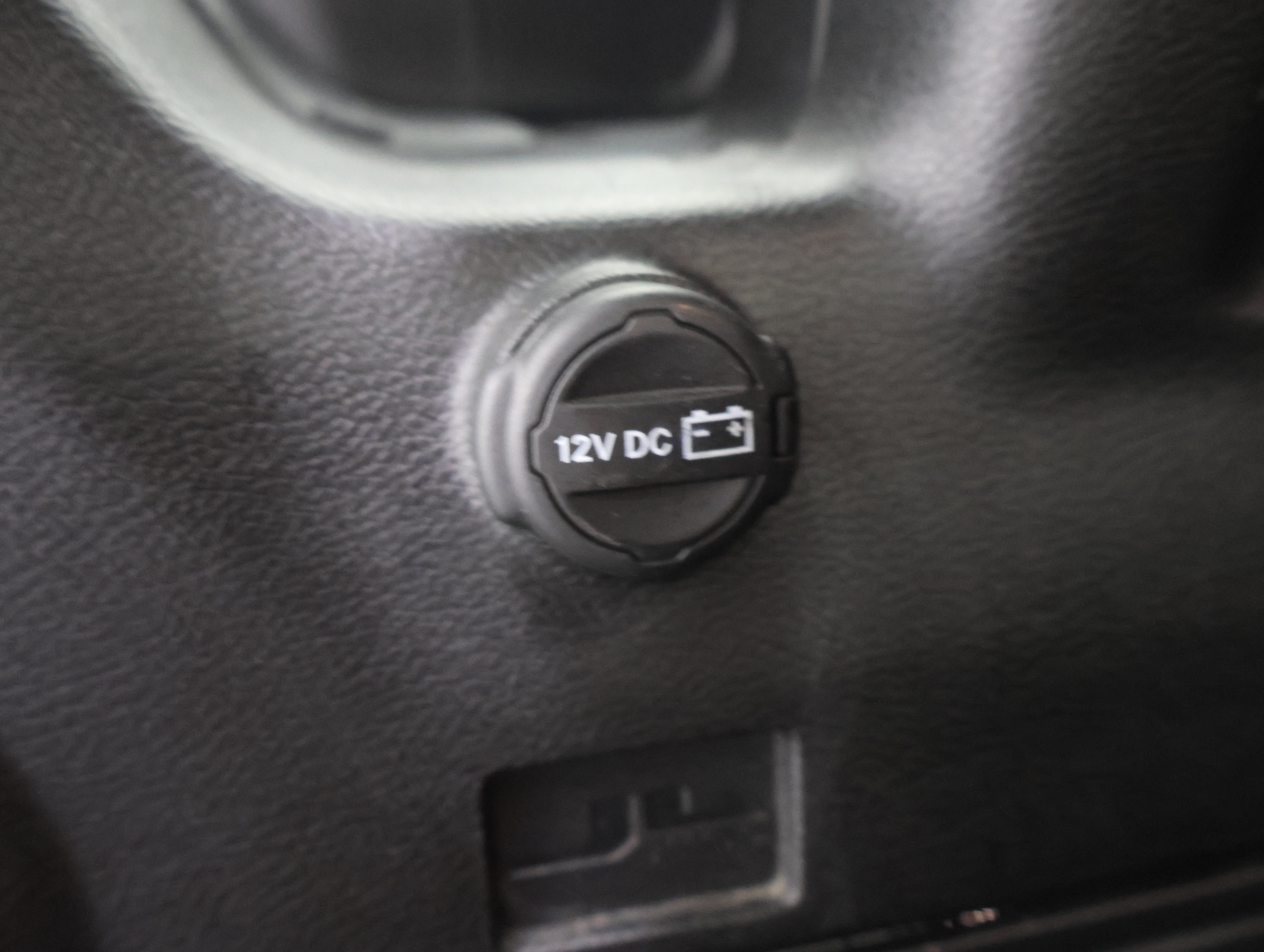 Used 2022 Jeep Wrangler Unlimited Sahara w/ LED Lighting Group AWD/4WD image 28