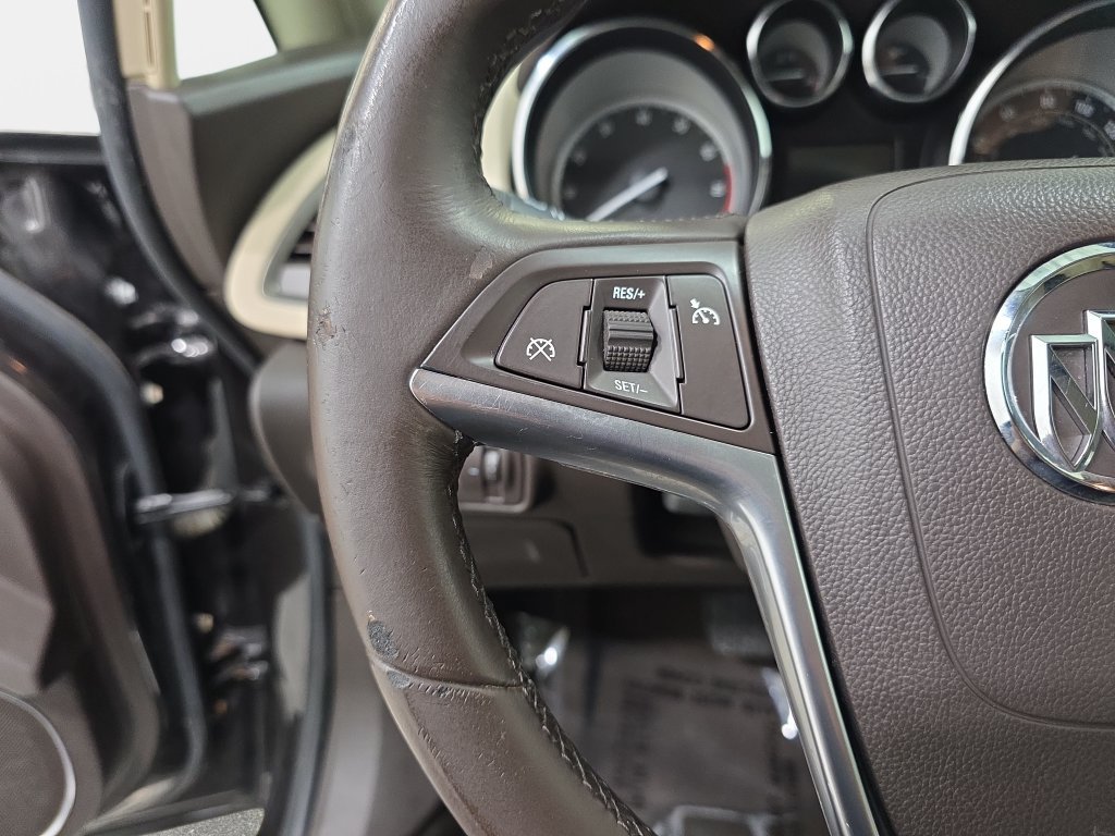 Used 2013 Buick Verano FWD image 17
