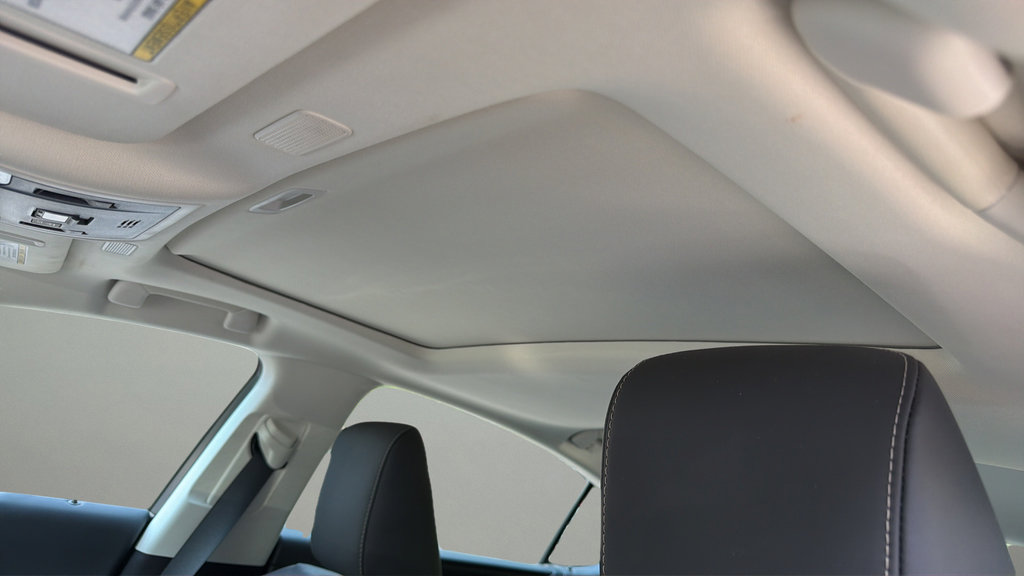 Used 2024 Lexus ES 300h w/ Premium Package FWD image 15