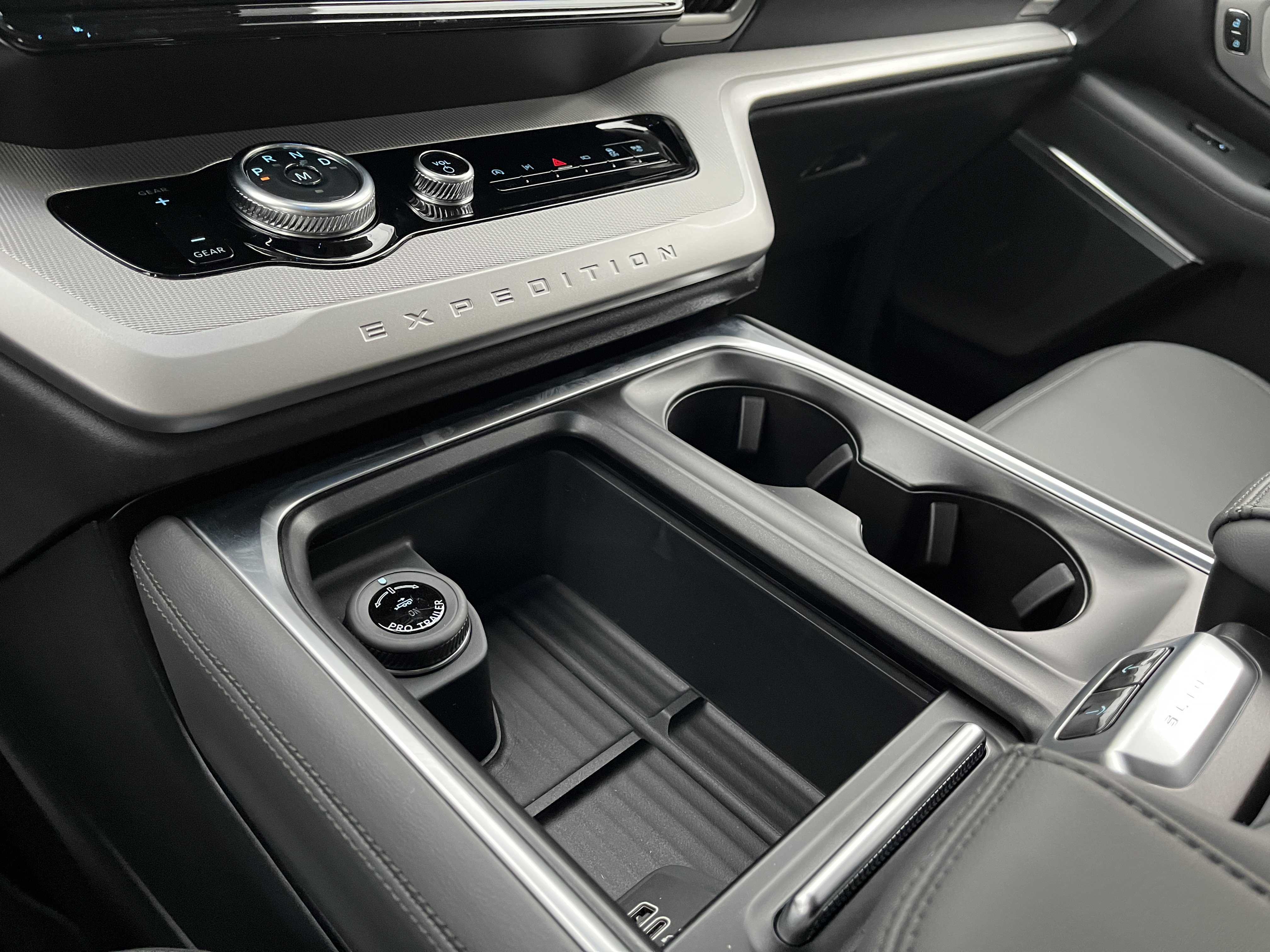 New 2026 Ford Expedition Active RWD image 20
