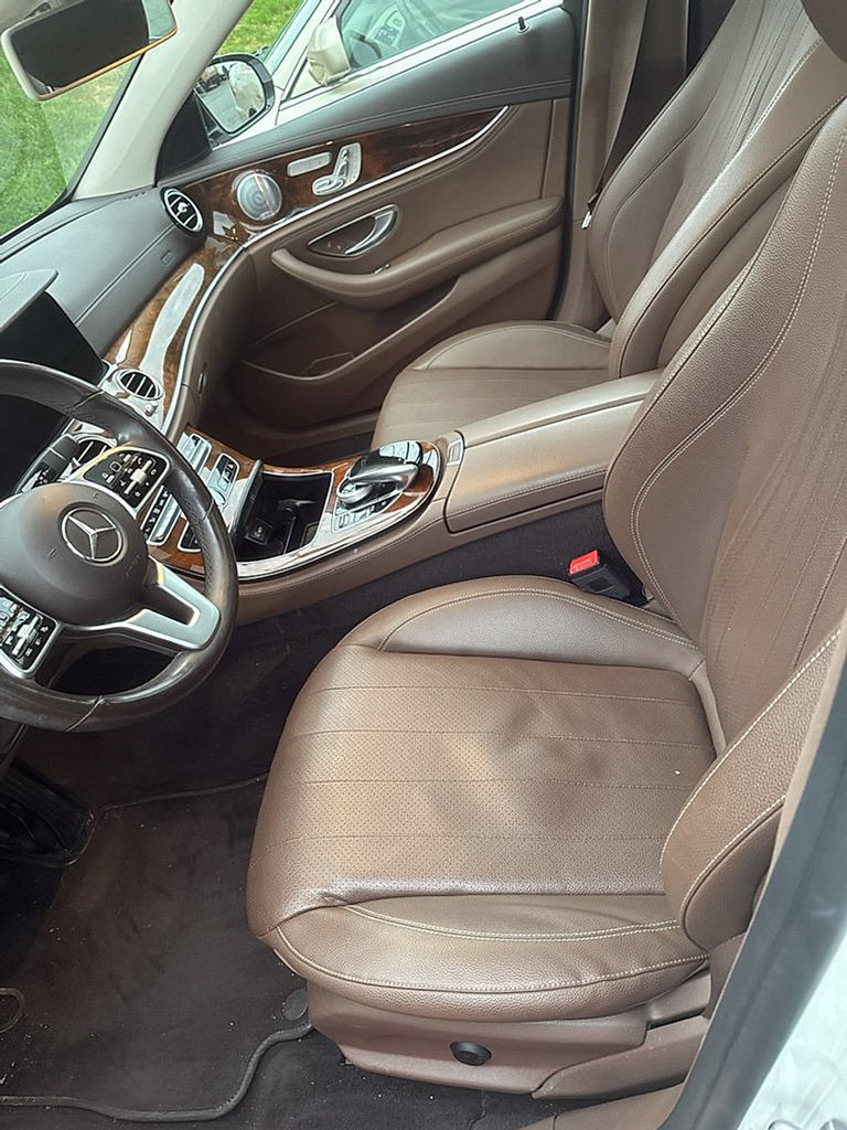 Used 2020 Mercedes-Benz E 350 4MATIC Sedan image 4