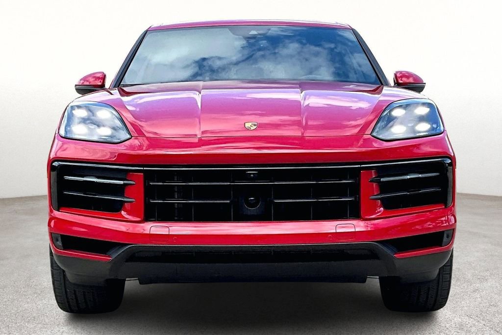 Used 2024 Porsche Cayenne AWD/4WD image 4