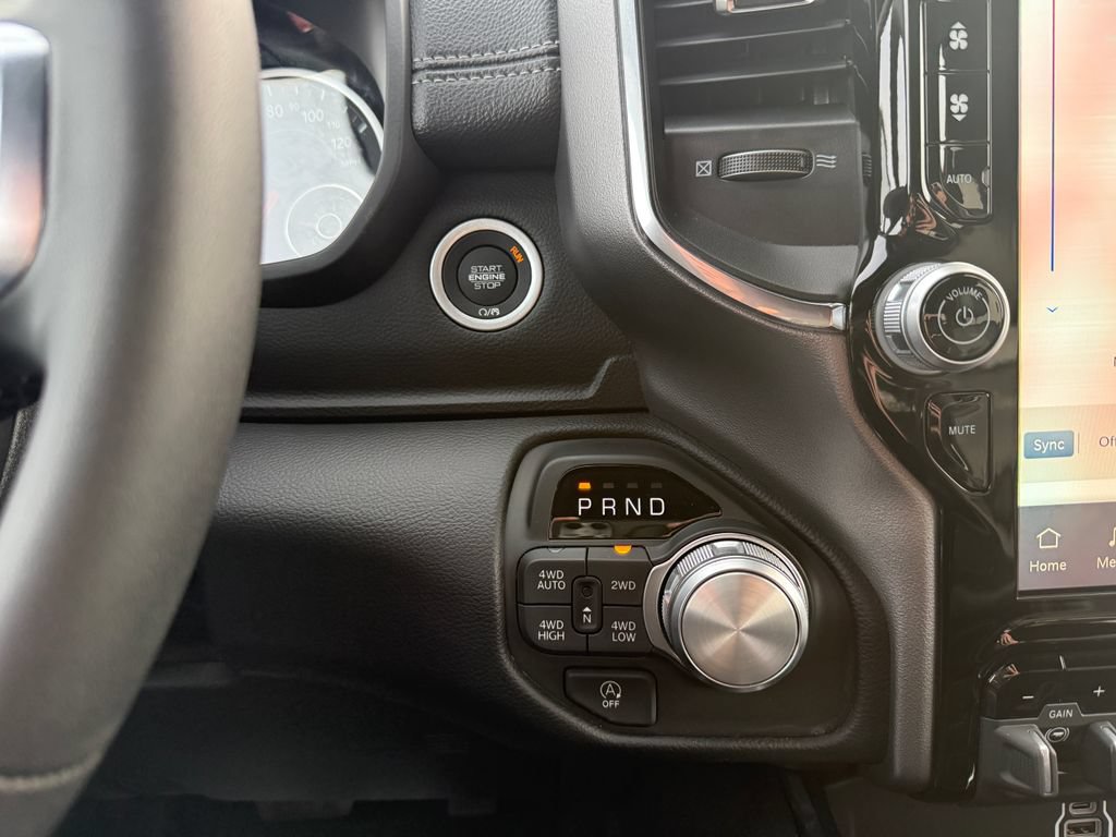 New 2026 RAM 1500 Laramie w/ Sport Appearance Package AWD/4WD image 29