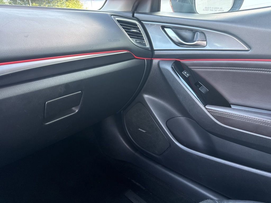 Used 2018 MAZDA MAZDA3 Grand Touring w/ Premium Equipment Package FWD image 26