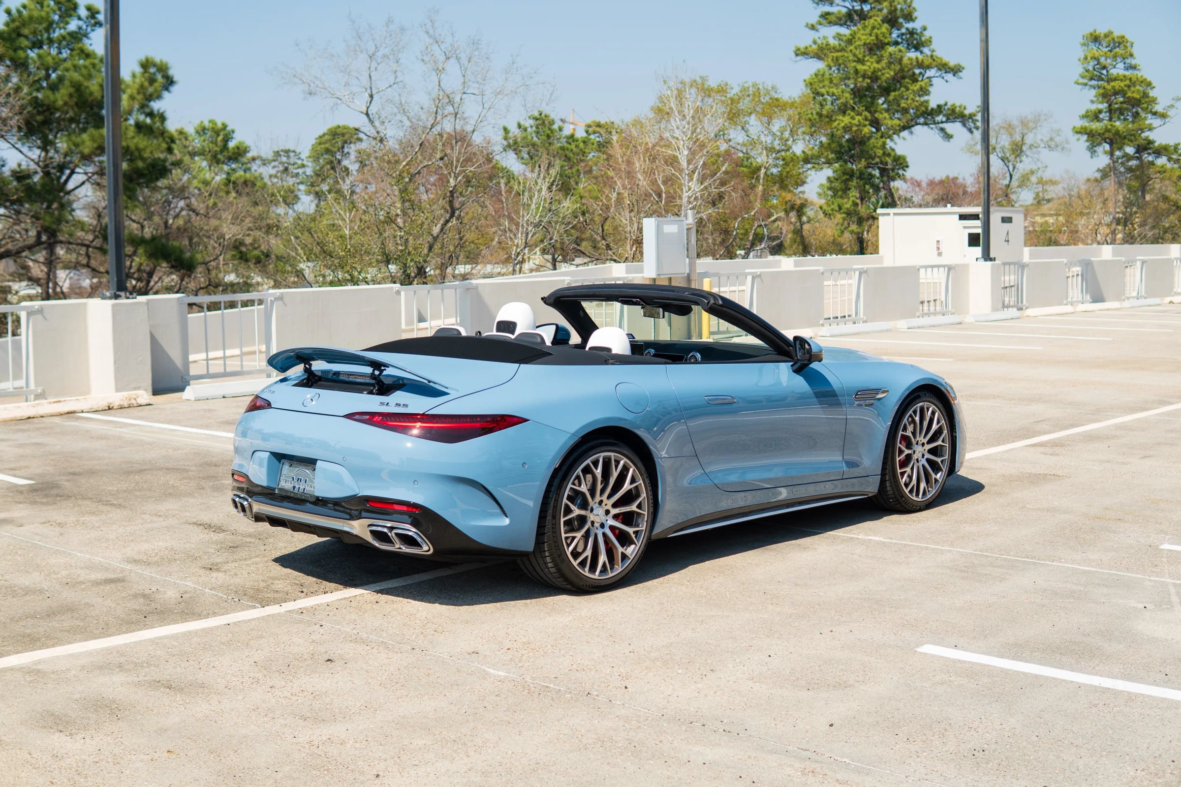 Used 2025 Mercedes-Benz SL 55 AMG 4MATIC image 26