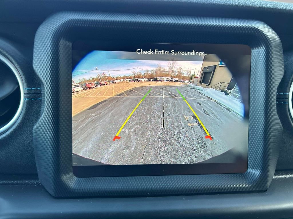 Used 2023 Jeep Wrangler Unlimited Rubicon 4xe w/ Safety Group image 33