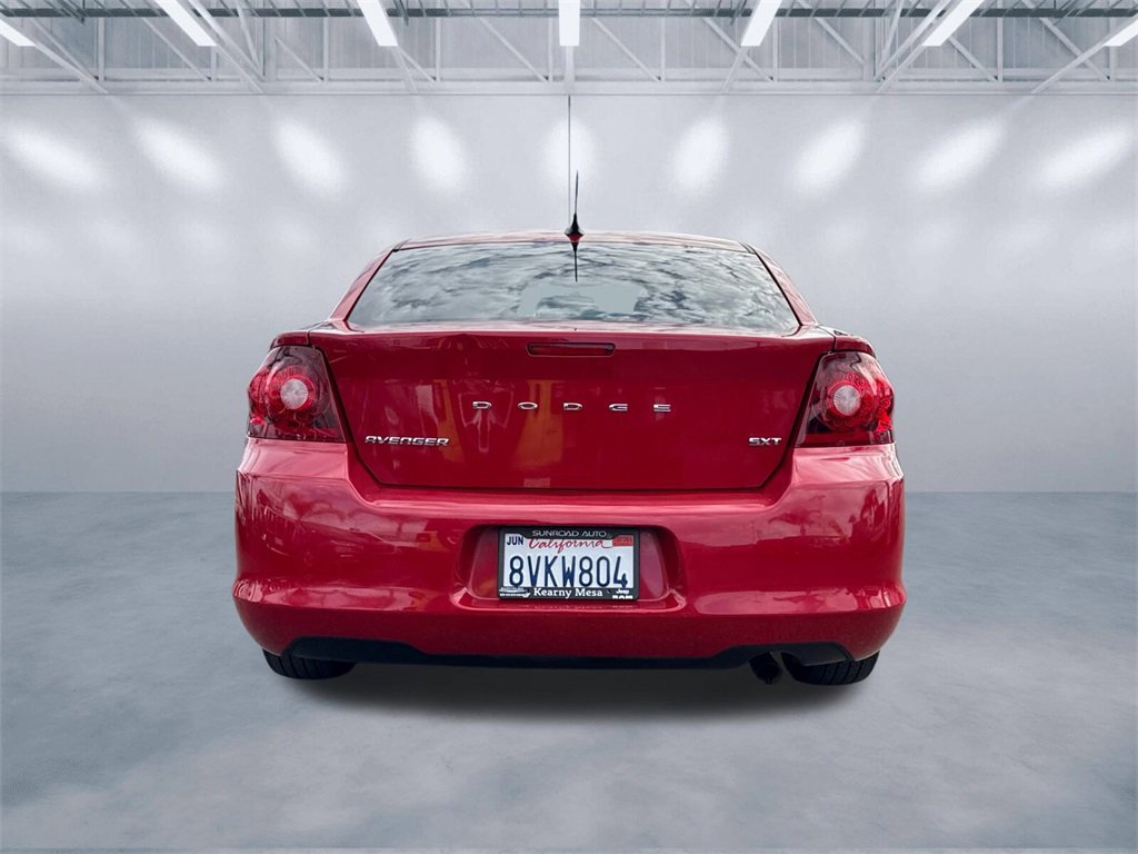 Used 2013 Dodge Avenger SXT image 5