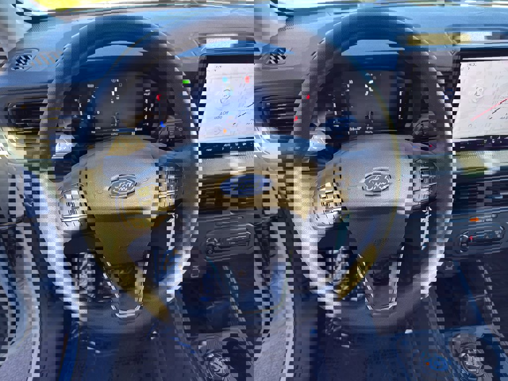 New 2025 Ford Maverick XL w/ Equipment Group 101A image 18