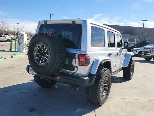 Used 2024 Jeep Wrangler Unlimited Rubicon 392 image 3