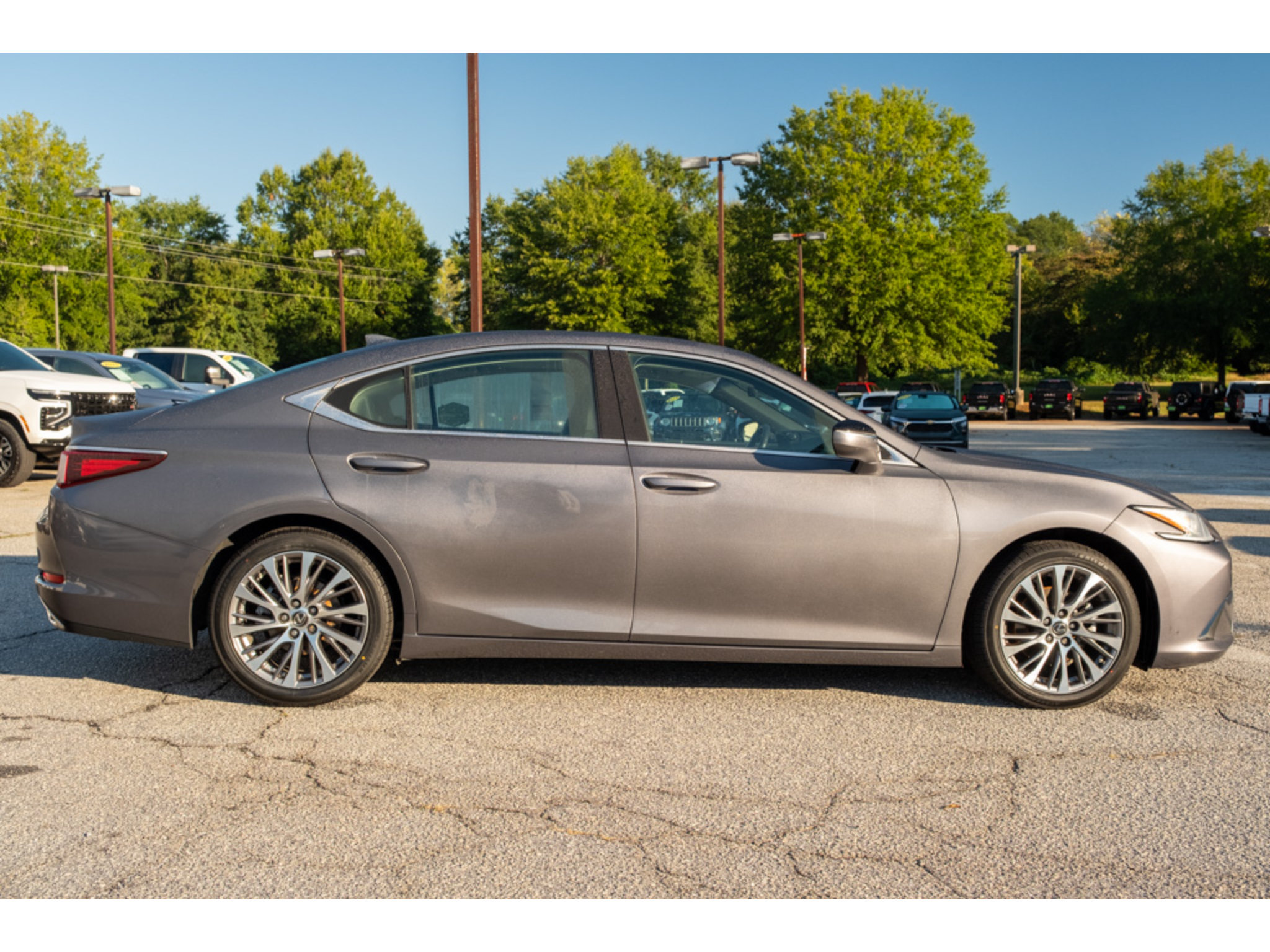 Used 2019 Lexus ES 350 w/ Premium Package FWD image 9