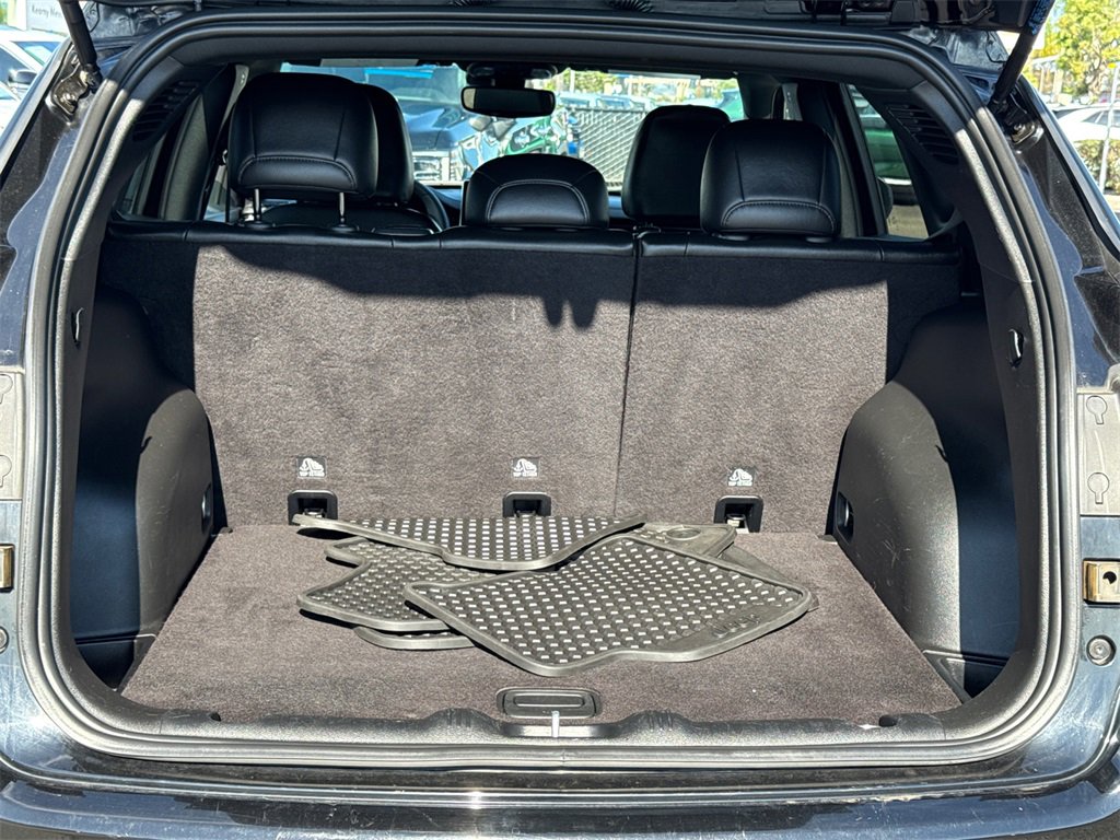 Used 2024 Jeep Compass Trailhawk image 16