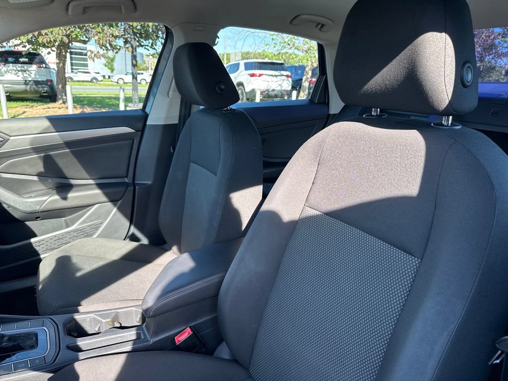 Used 2019 Volkswagen Jetta S w/ Driver Assistance Package FWD image 9